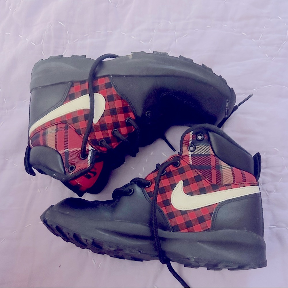 Nike boots